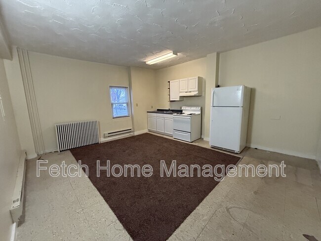 Building Photo - 357 S 3rd St