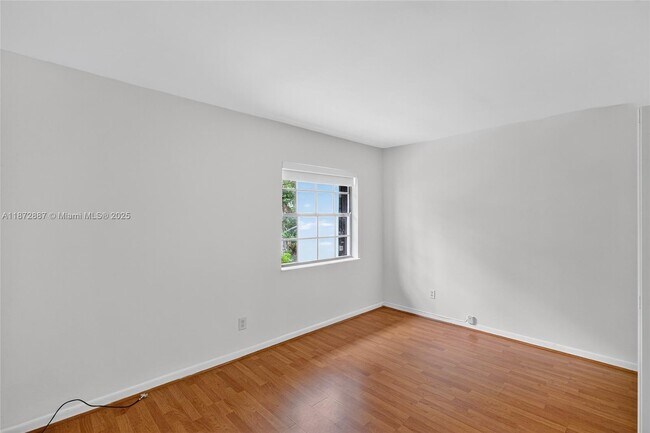 Building Photo - 6667 Miller Dr