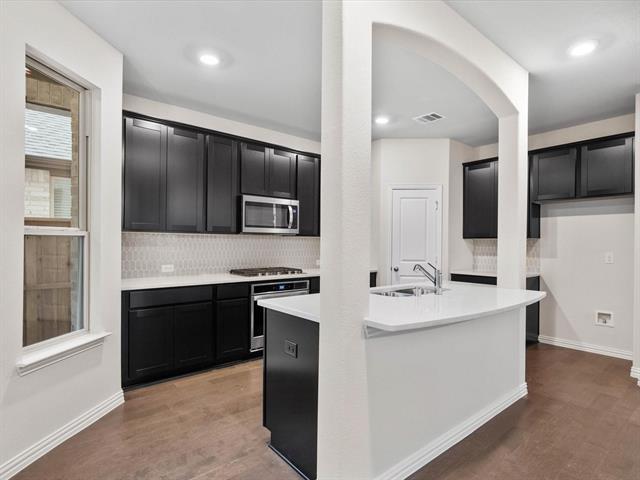 Building Photo - 2036 Almassera Dr