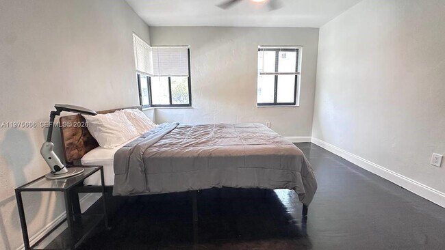 Building Photo - 320 SW 29th Rd