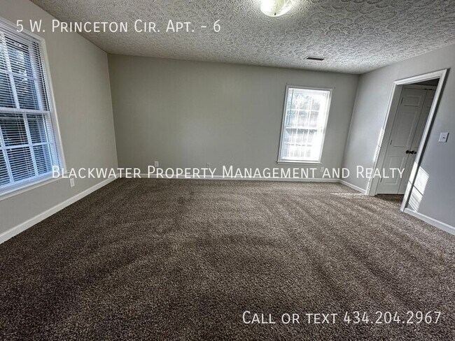 Building Photo - 5 W Princeton Cir Cir