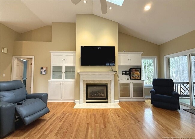 Building Photo - 105 Morris Dr