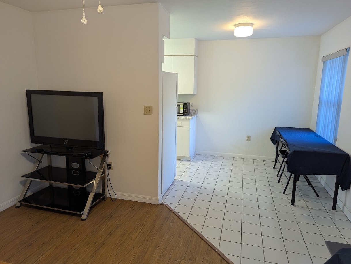 Building Photo - 3600 SW 23rd St