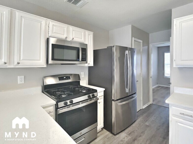 Building Photo - 4117 Endicott Dr