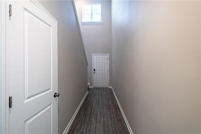 Building Photo - 2088 Nuthatch Dr