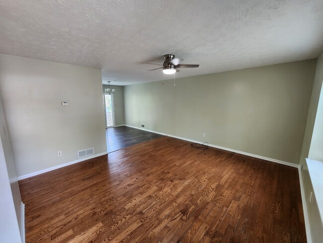 Building Photo - 5324 Coventry Ct