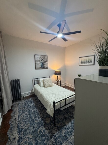 Building Photo - 5409 Walnut St