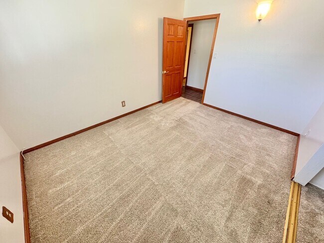 Building Photo - New Carpet and Paint, NO HOA, 3 Bed, 2 Bath home with Pool.