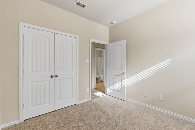 Building Photo - 309 Jennie Marie Cir