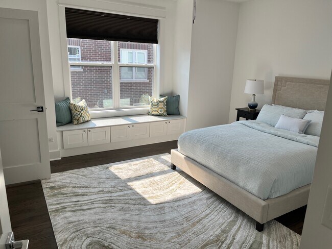 Building Photo - 8146 Lincoln Ave