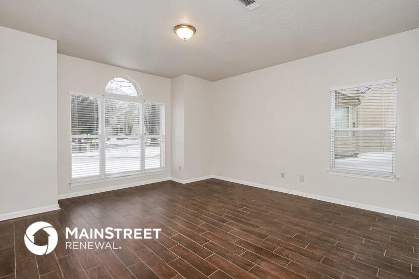 Building Photo - 7897 Bentwood Cir