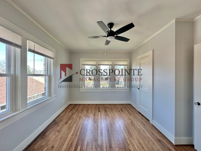 Building Photo - 526 S Bonner Ave