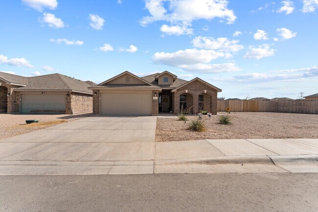 Building Photo - 2512 Blazing Saddle Blvd