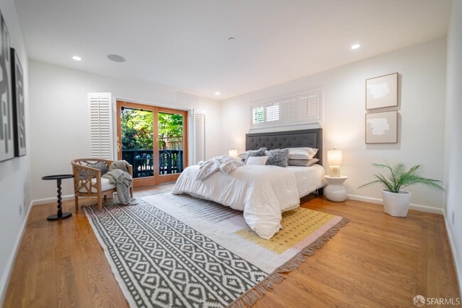 Building Photo - 2514 Alameda de las Pulgas