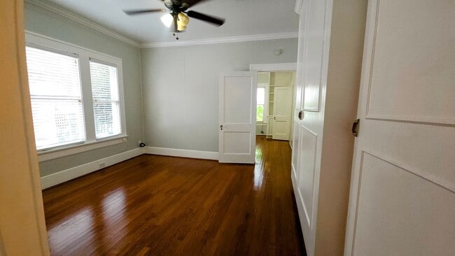 Building Photo - 2039 W Main St