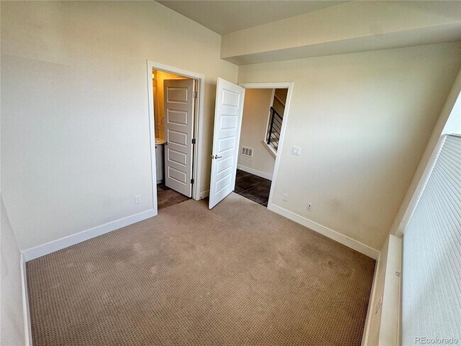 Building Photo - 3050 Wilson Ct