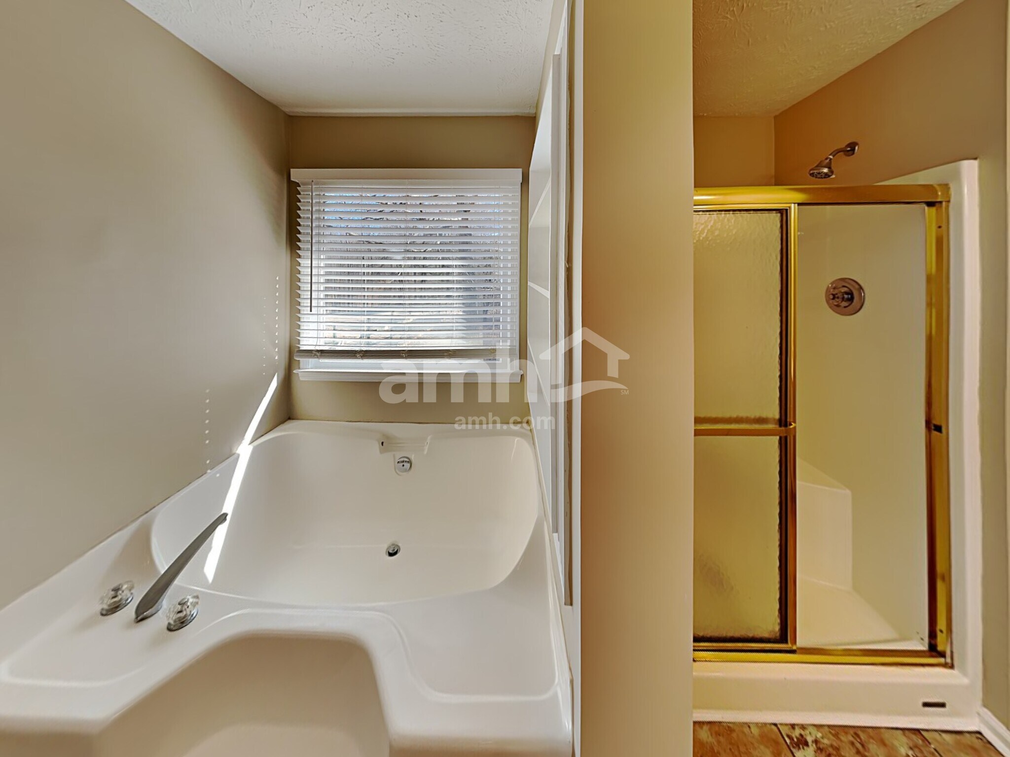 Building Photo - 76 Yellowstone Ln