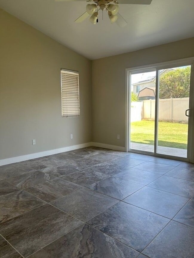 Building Photo - 11100 Myers Ranch Ct