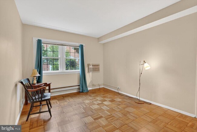 Building Photo - 1536 Mt Eagle Pl