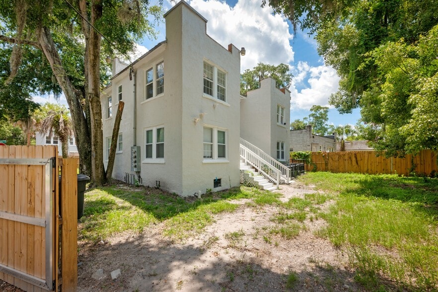 Building Photo - 3524 Boulevard