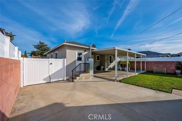 Building Photo - 5049 Adenmoor Ave