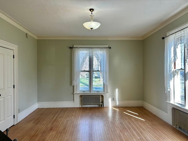 Building Photo - 48 Congress St