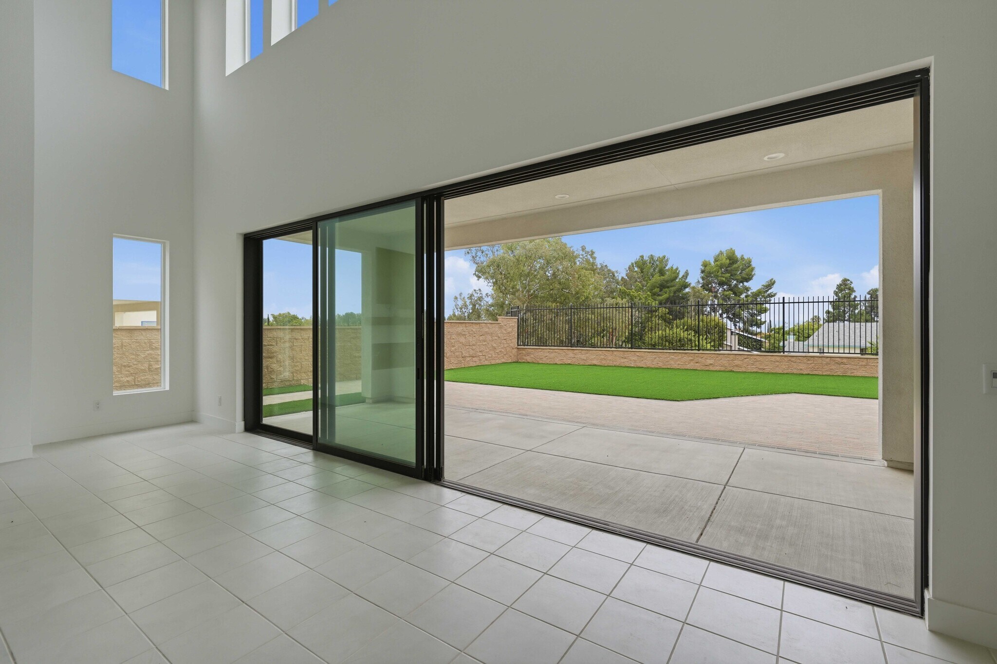 Building Photo - 20568 Edgewood Ct