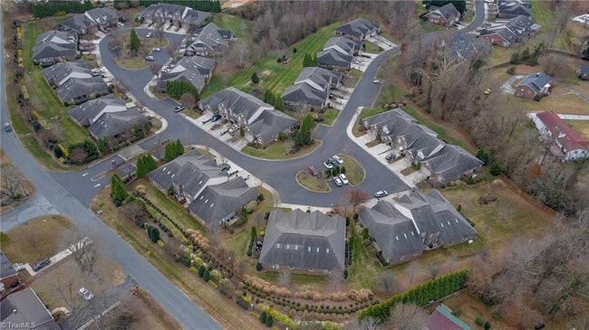 Building Photo - Earn Wealth While Leasing - Like a Homeowner - Lease to Own