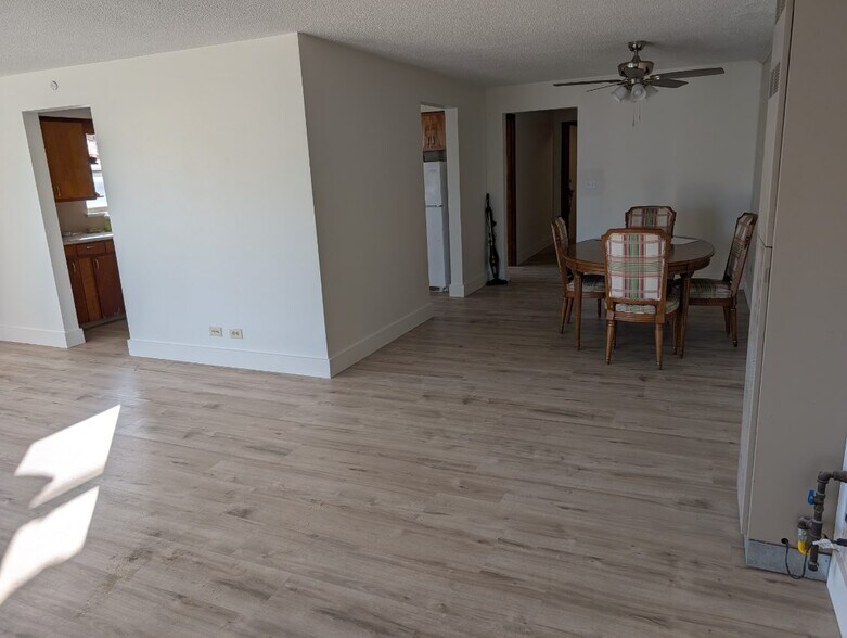 Building Photo - 132 S Michigan Ave