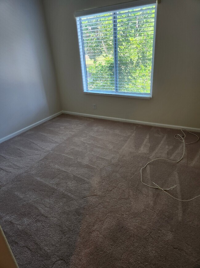 Building Photo - 11543 Treeview Ct