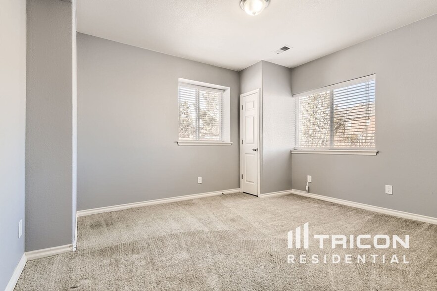 Building Photo - 4775 Sedona Cir