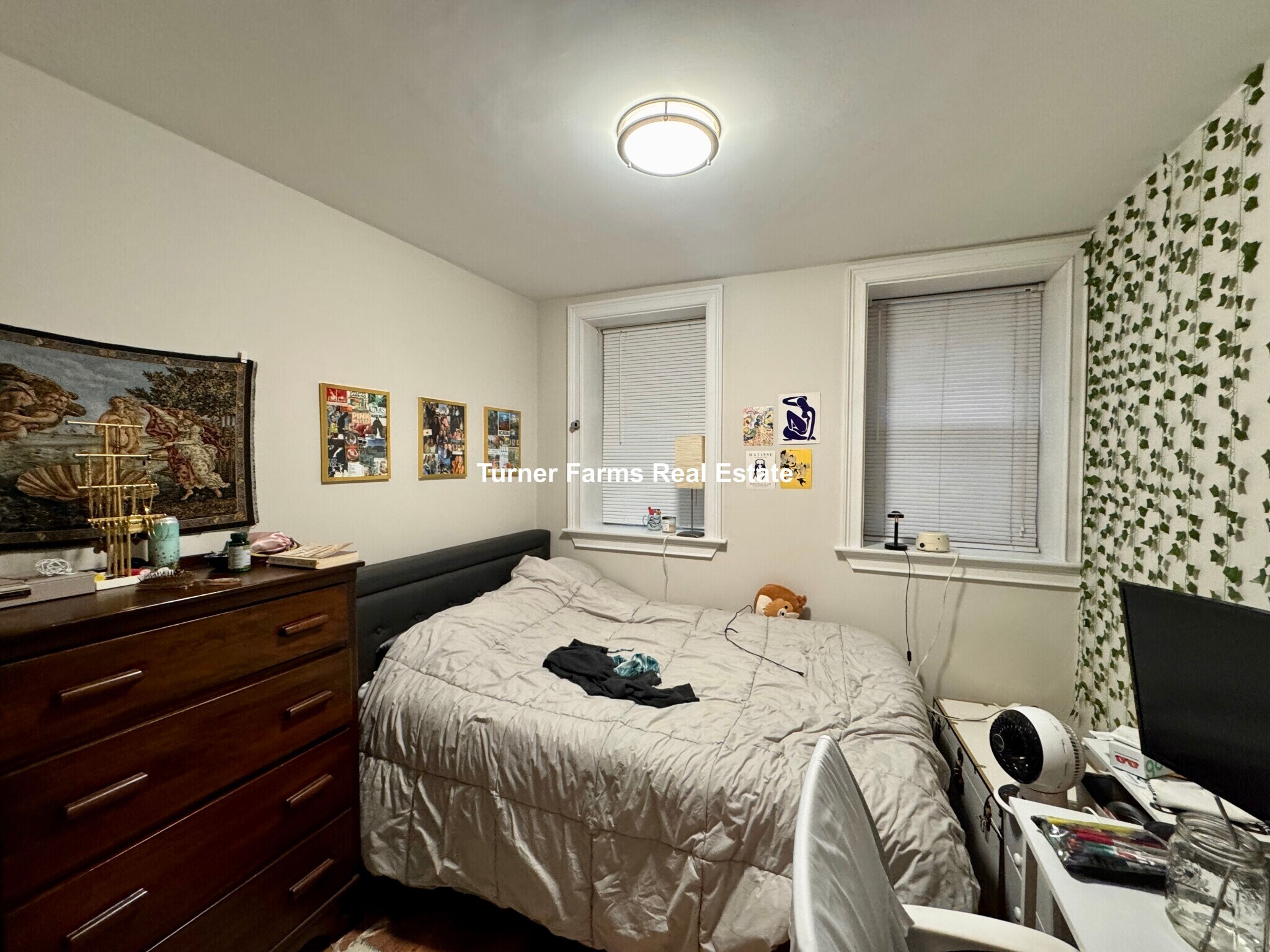 Building Photo - 719 Parker St