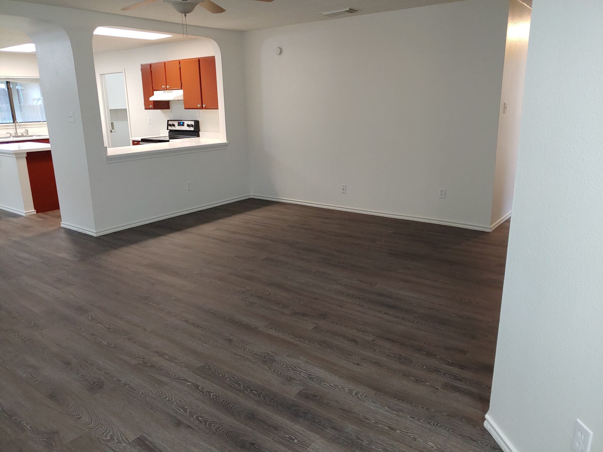 Living room. 25ft. X 30ft. - 6466 Beech Trail Dr