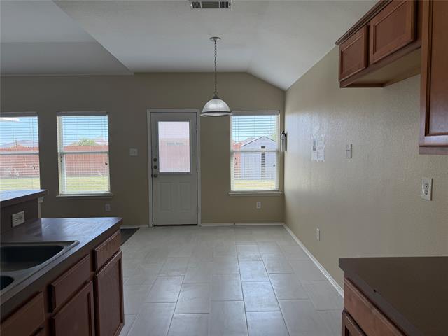 Building Photo - 301 Meadow Lark Ln