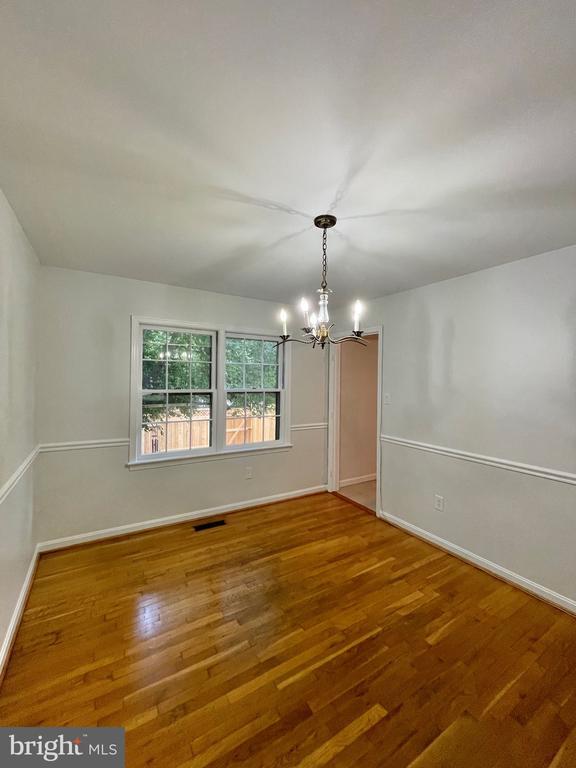 Building Photo - 1556 Bruton Ct