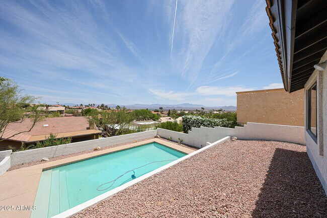 Building Photo - 15704 Cholla Dr