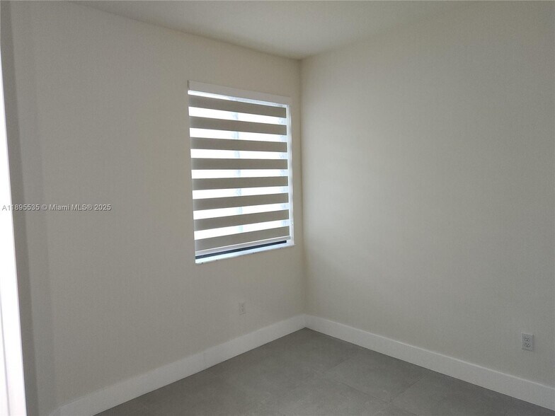 Building Photo - 8040 NW 42nd St