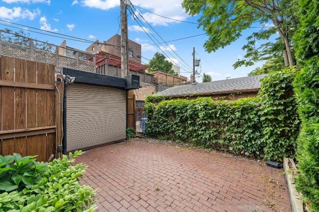 Building Photo - 508 W Wisconsin St