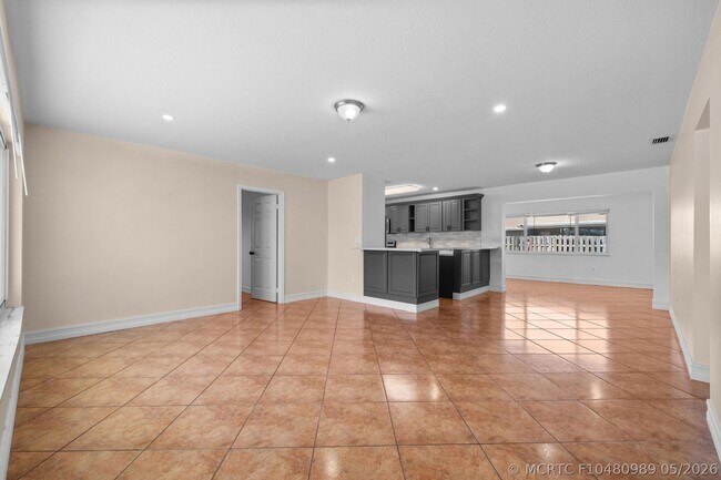 Building Photo - 11371 NW 40th Pl