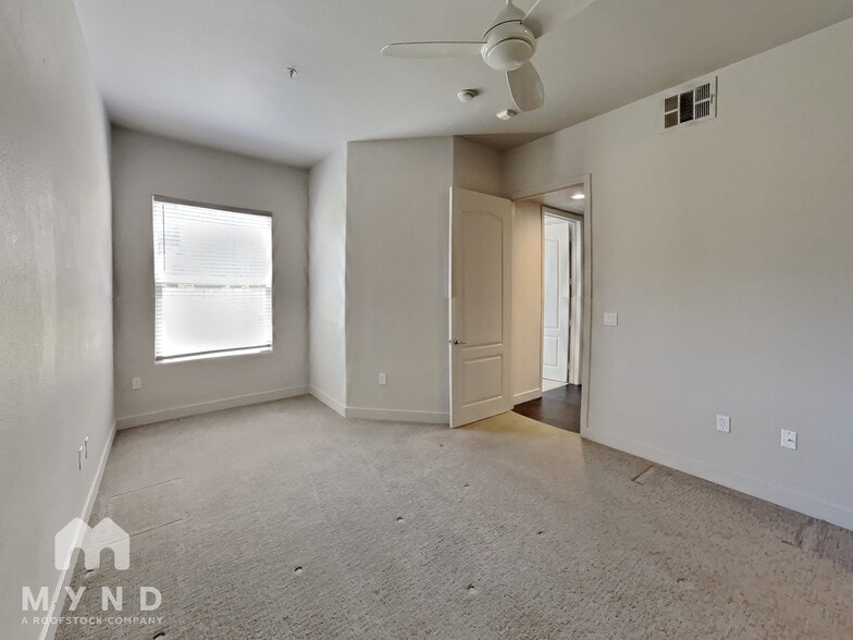 Building Photo - 68 E Serene Ave