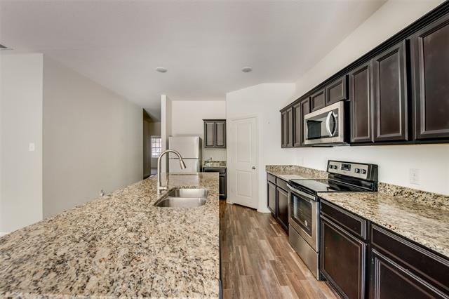 Building Photo - 425 Waterline Dr