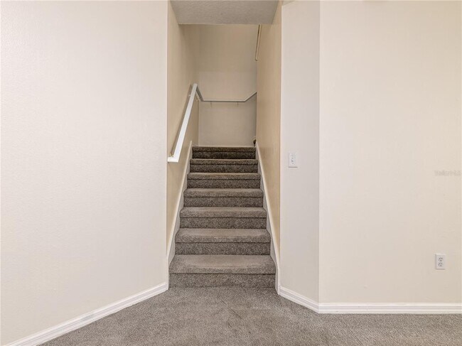 Building Photo - 9619 Carlsdale Dr