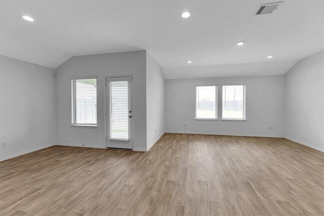 Building Photo - 20818 Marigold Meadows St