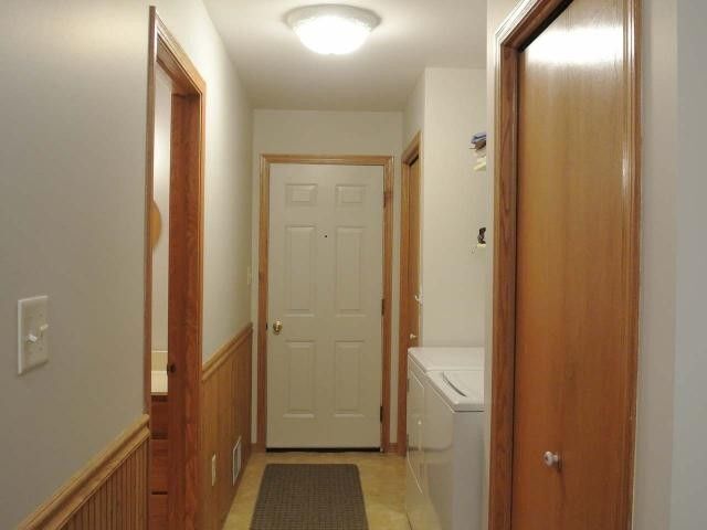 Building Photo - 7377 Forest Dr