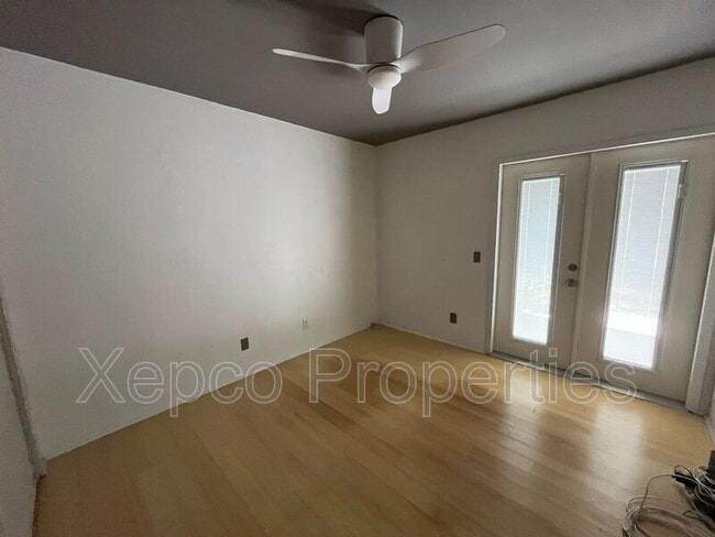 Building Photo - 2961 Sunflower Cir W