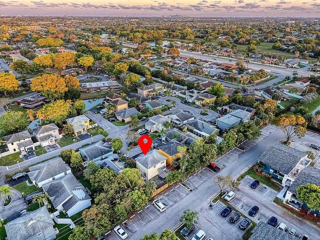 Building Photo - 5789 Woodland Point Dr