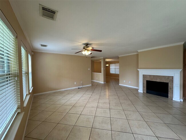 Building Photo - 9922 Sand Lodge Ln