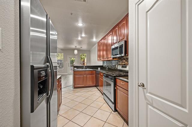 Building Photo - 609 Rosemead Dr