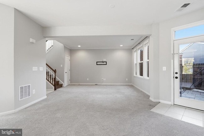 Building Photo - 8923 Quarry Rd
