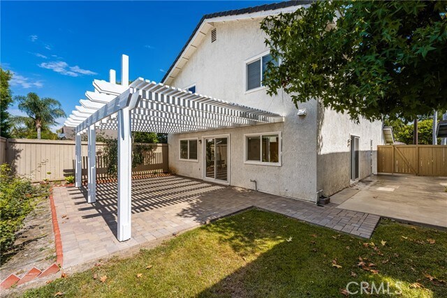Building Photo - 20 Hazelnut